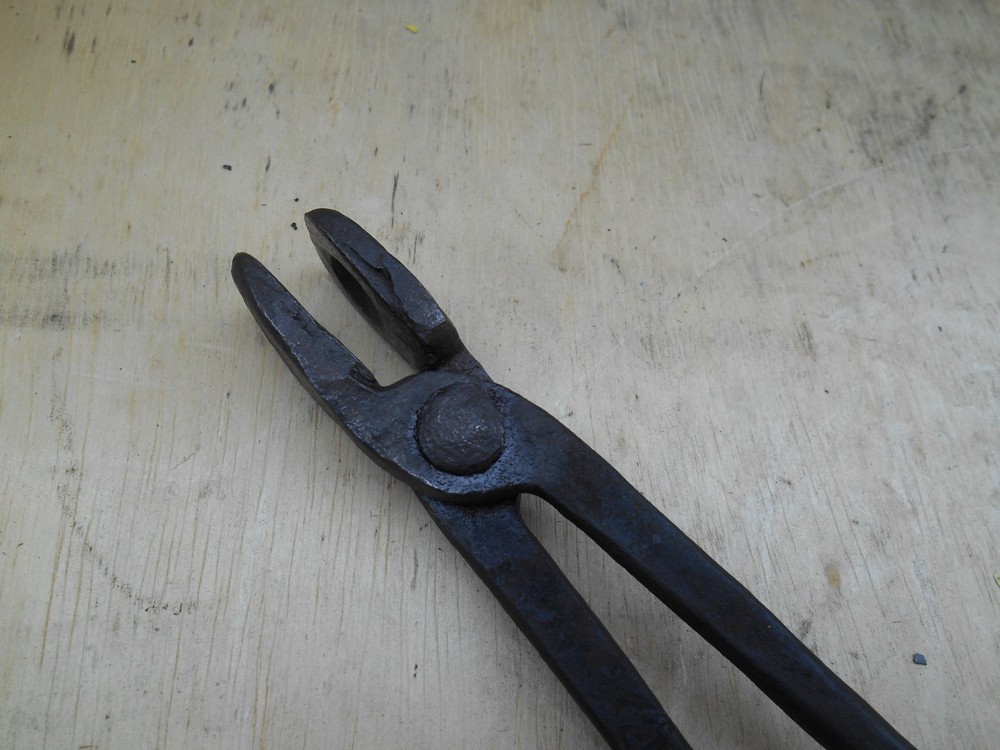 Blacksmith tongs, 16" OAL