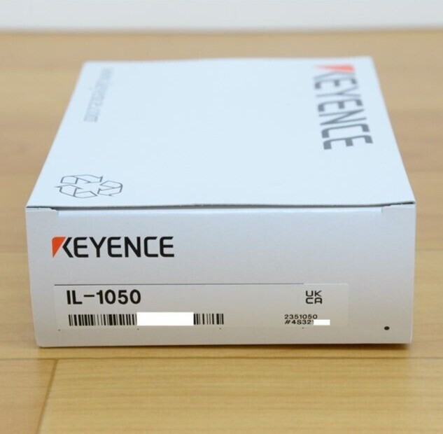 KEYENCE Laser Sensor IL-1050 NEW