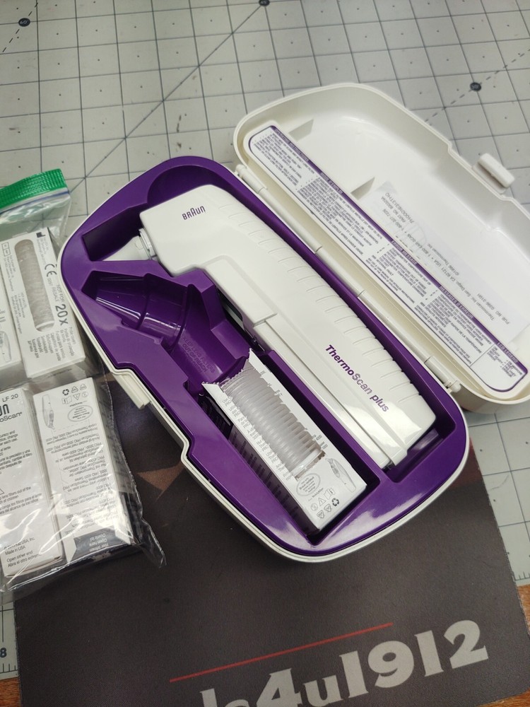 Braun Thermoscan Plus Instant Thermometer HM-2 Plus With Case and extra tips