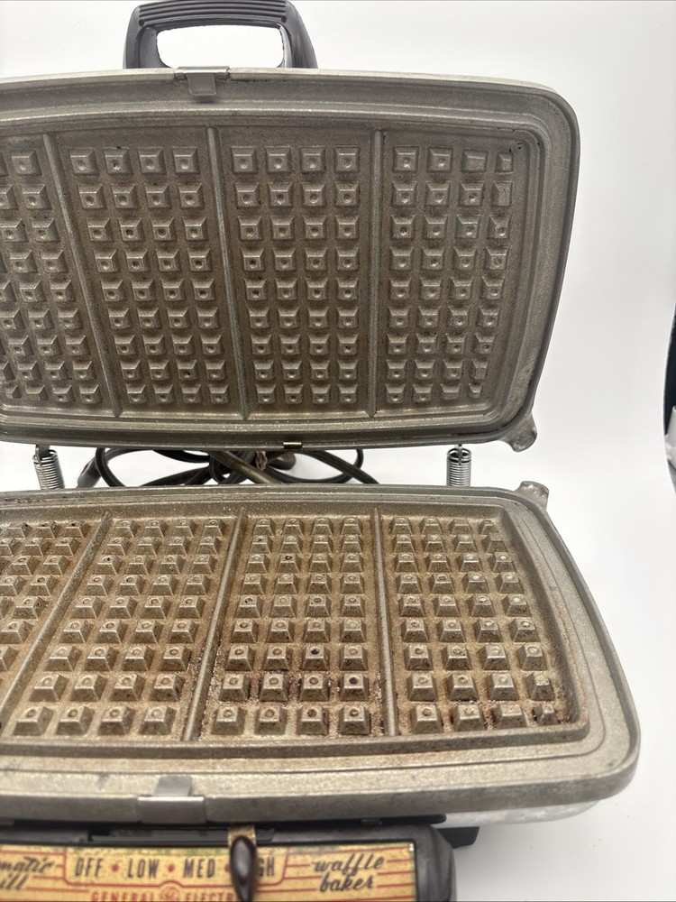 Vintage General Electric Chrome Waffle Maker & Griddle Works! Needs Some Clean