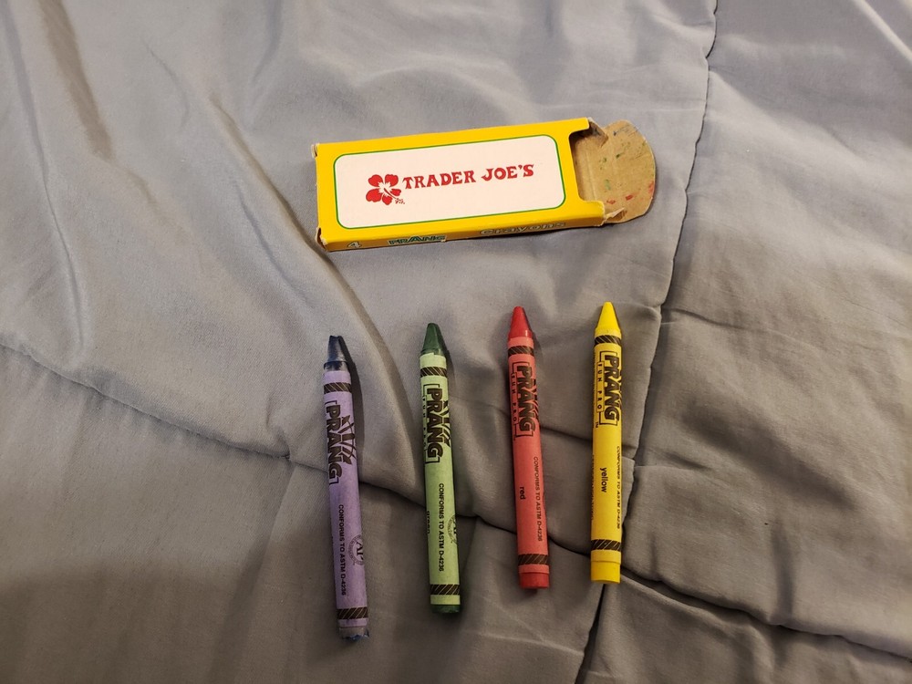 Trader Joes 4 Crayons Pack