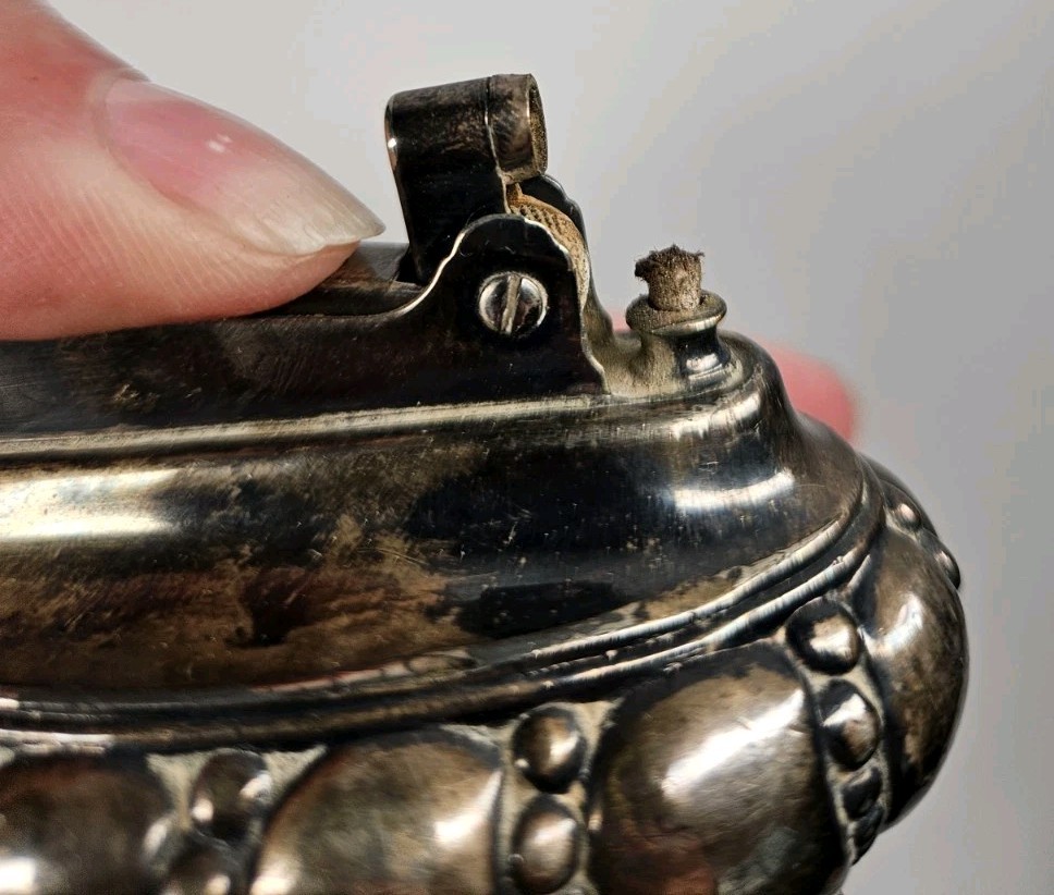 Ronson "Crown" Silver- Plated Table Lighter. A18