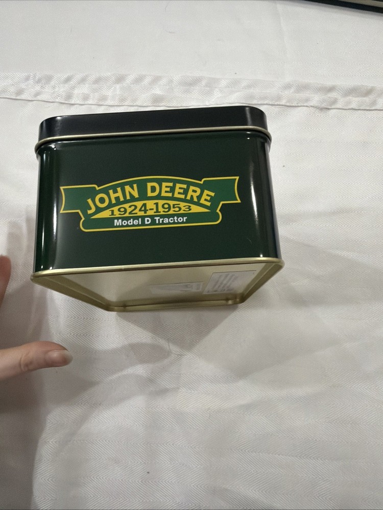 John Deere Tin Can