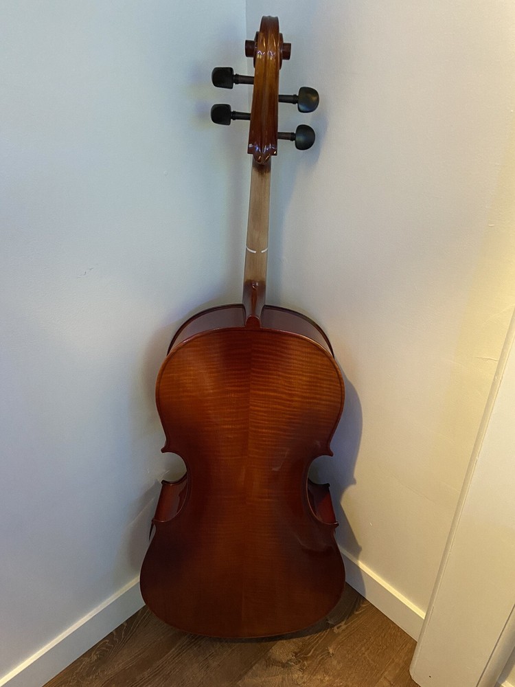 Maple Leaf Strings, 2021, Cello, 4/4