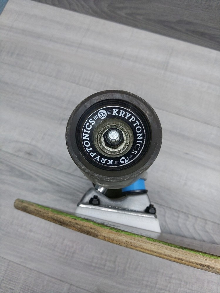 Vintage 32" Graphic Mini Longboard, White Combo Skateboard.
