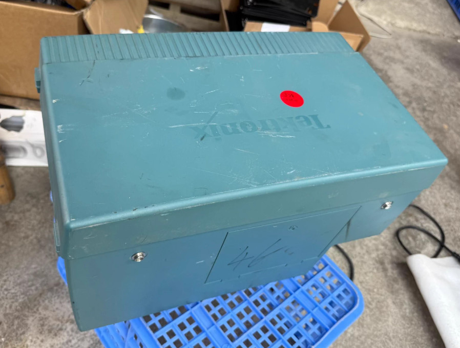 1pcs TeKtronix TLA5201B Logic Analyzer