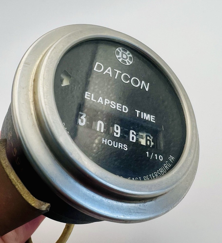 776 Datcon Elapsed Time Hour Indicator (Hours: 3096.6)