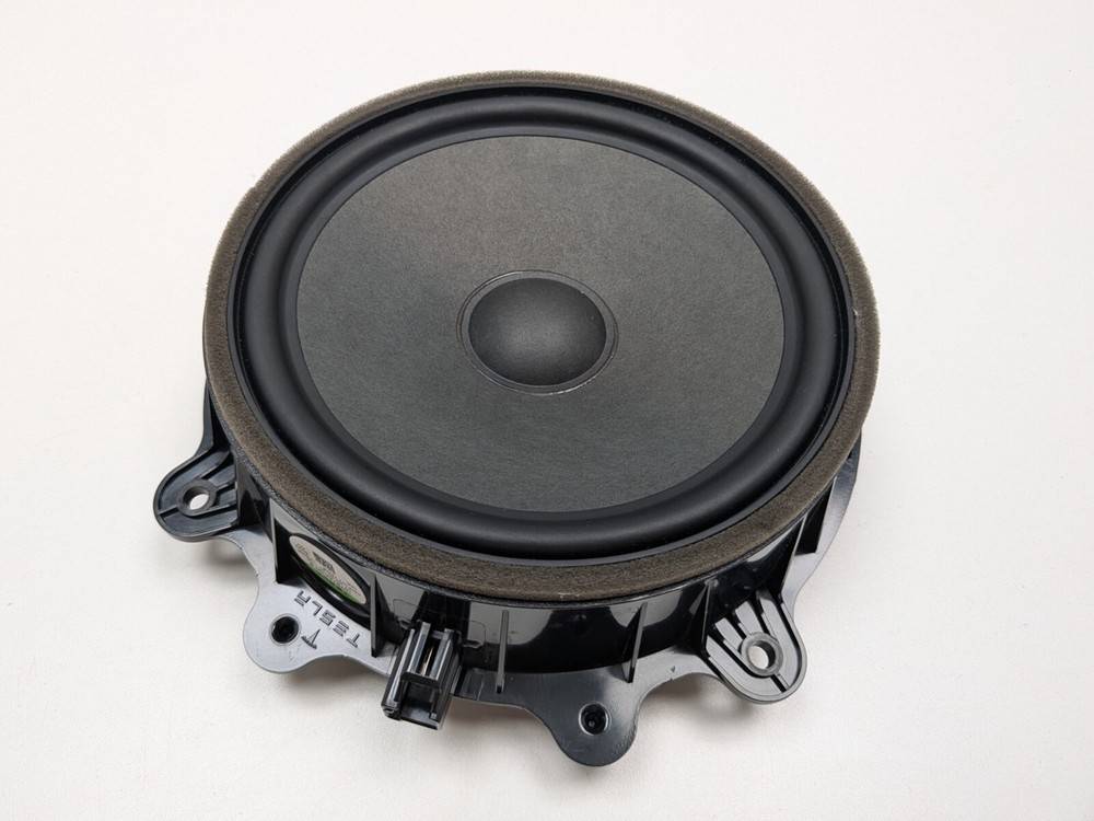Tesla Model Y 2020 Low-frequency Speaker for Front Door 1079744-00-E OEM