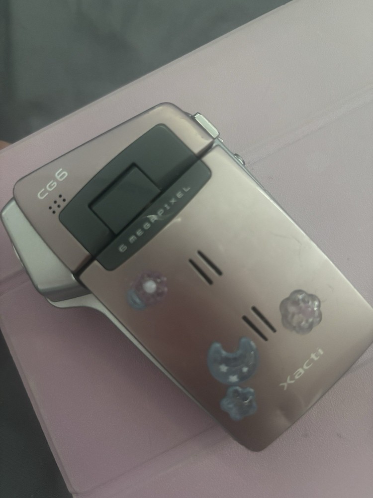 sanyo xacti cg6 pink