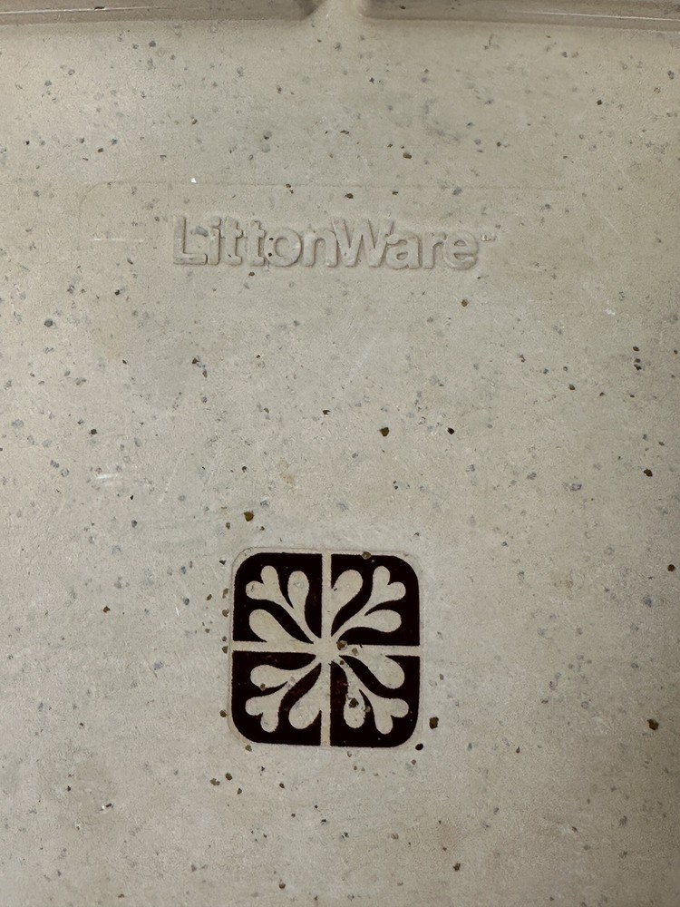 LittonWare Microwave Square Pan Dish 1 Quart With Divided Lid Vintage