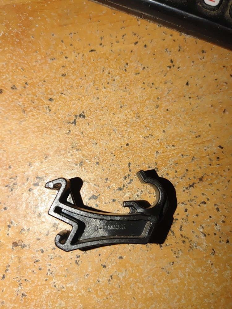 3D PRINTED UNDERCOVER FLEX CLIP PART 351S0051-C BLACK 4 PACK