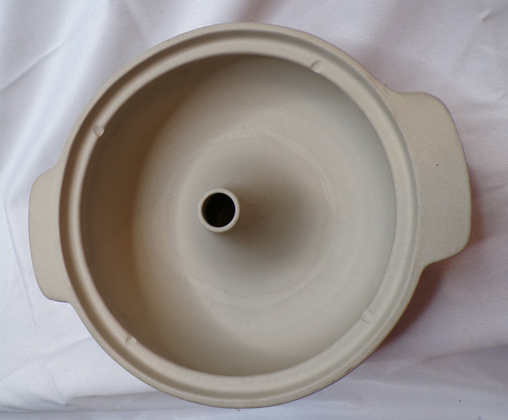 Stoneware Central Steaming Casserole Dish