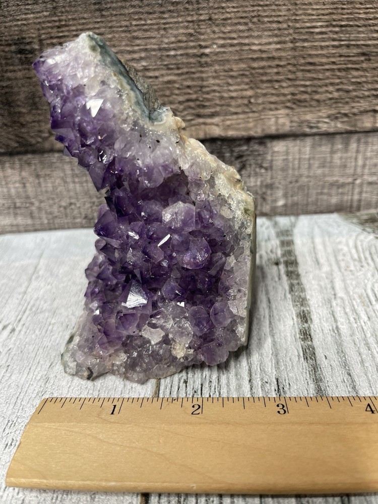 Beautiful medium Amethyst Quartz Crystal Cluster