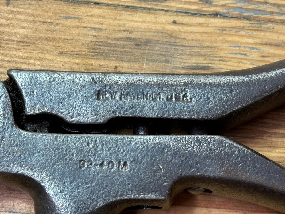 IDEAL MFG. CO. COMBINATION BULLET MOLD RELOADING TOOL 32-40 CALIBER PAT. 1884