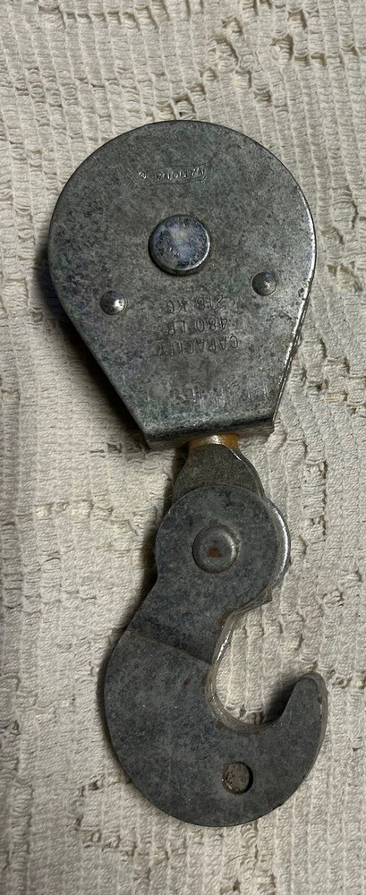 National Pulley 480 Lb. Capacity Single Hook 5 1/2” Long