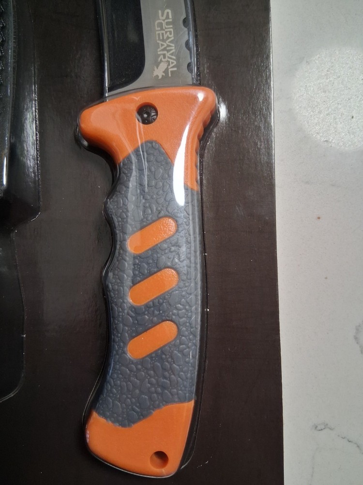 Guthook Hunting Knife fixed blade with case NEW