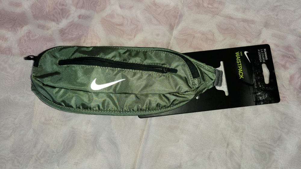 Unisex Green Nike Running