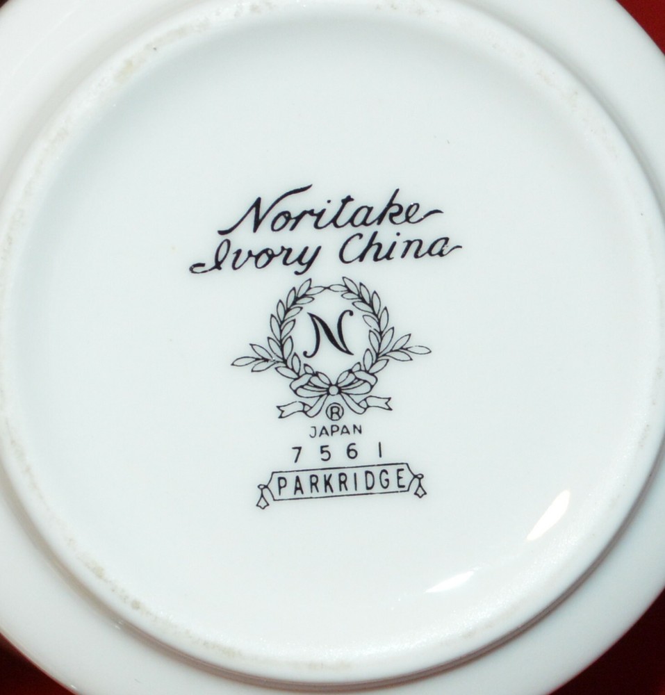 Noritake Parkridge, Creamer, Pattern 7561, 3 1/8"