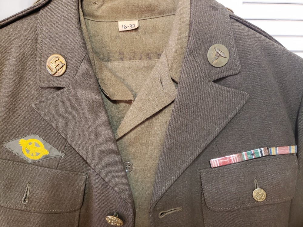 WWII ARMY OUTFIT