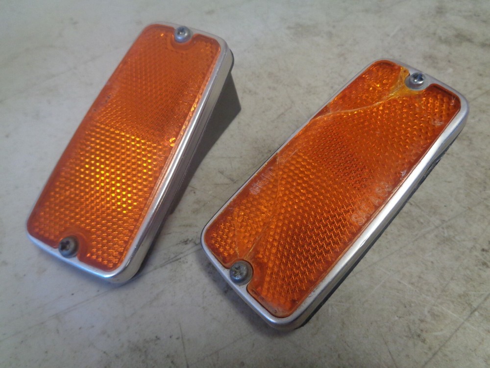 1982 YAMAHA 650 MAXIM SIDE REFLECTORS