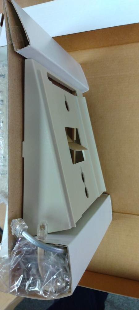 Clarity Amplified Large Button Telephone, Visual & Low Frequency Ringer - NEW
