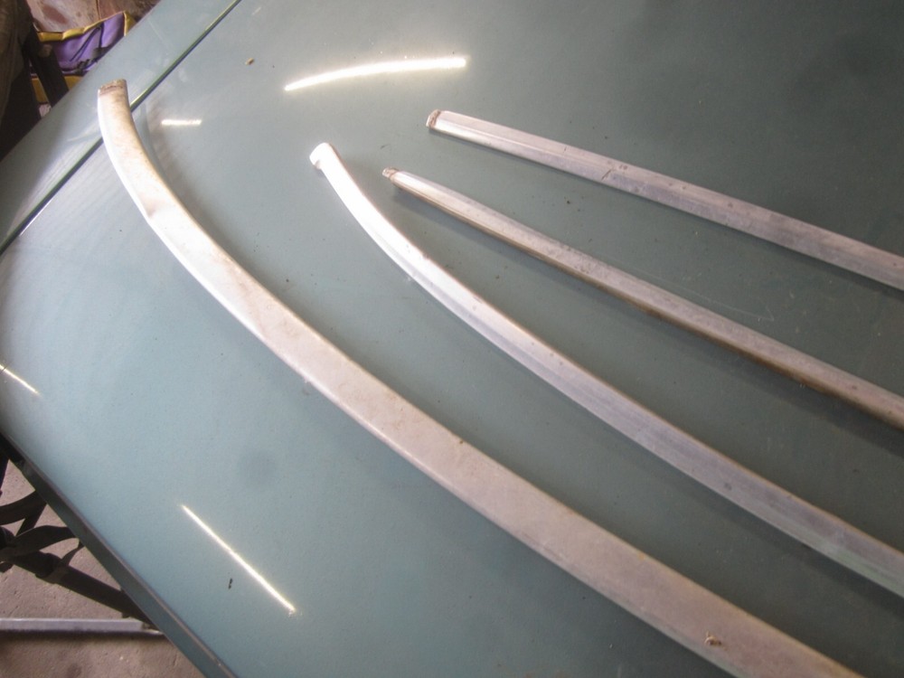 MUSTANG 2 II WINDSHIELD TRIM MOLDING OEM COMPLETE SET