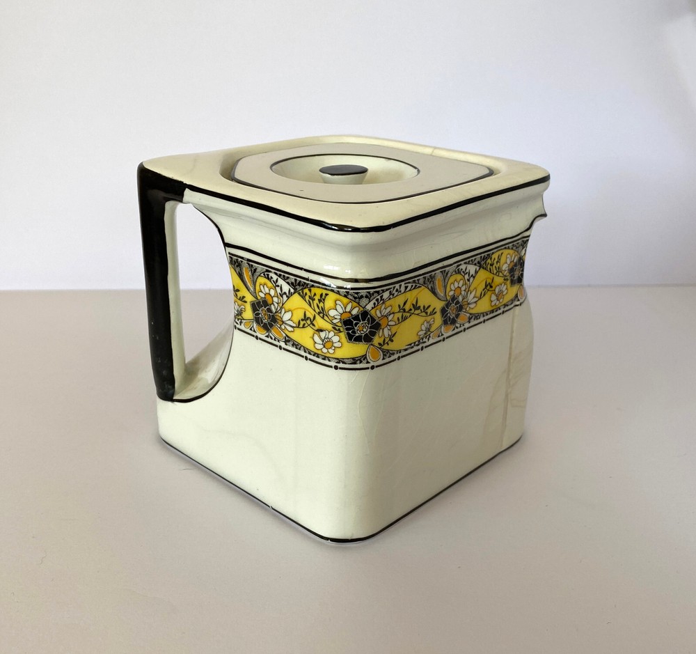 The Cube Teapot - Wedgwood & Co  in “Paisley” pattern