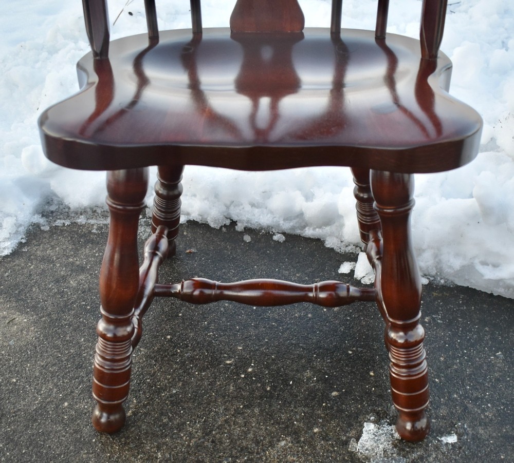 VTG. E.R.Buck Americana Style Maple Windsor Dining Chairs