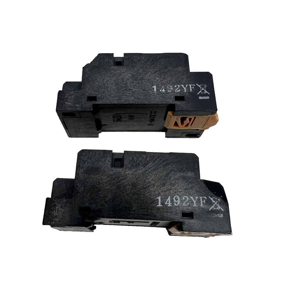 LOT OF 2 PYF14T SOCKET