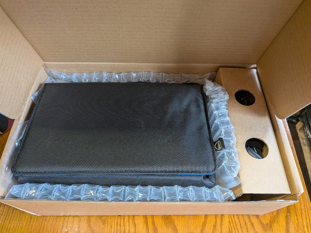 Dell M115HD LED Projector - DOES NOT INCLUDE TRIPOD - REFURBISHED