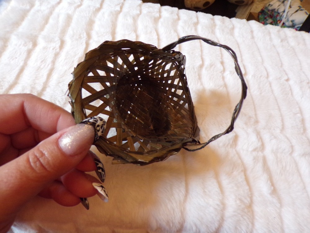 VTG Miniature Wicker Basket