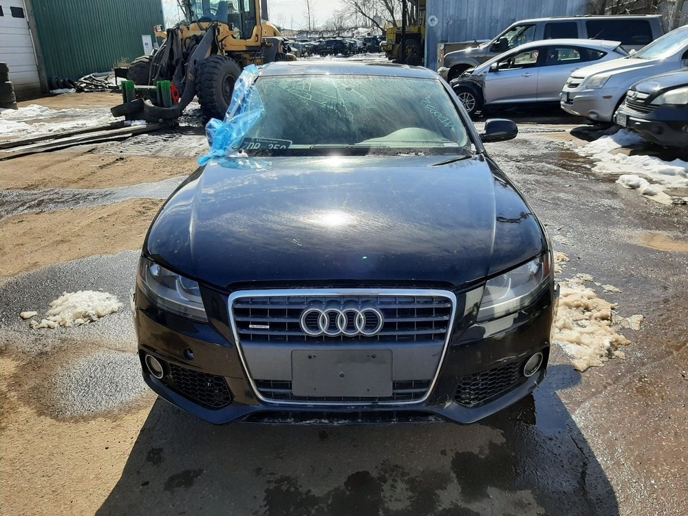 A4 AUDI   2011 High Mounted Stop Light 922519