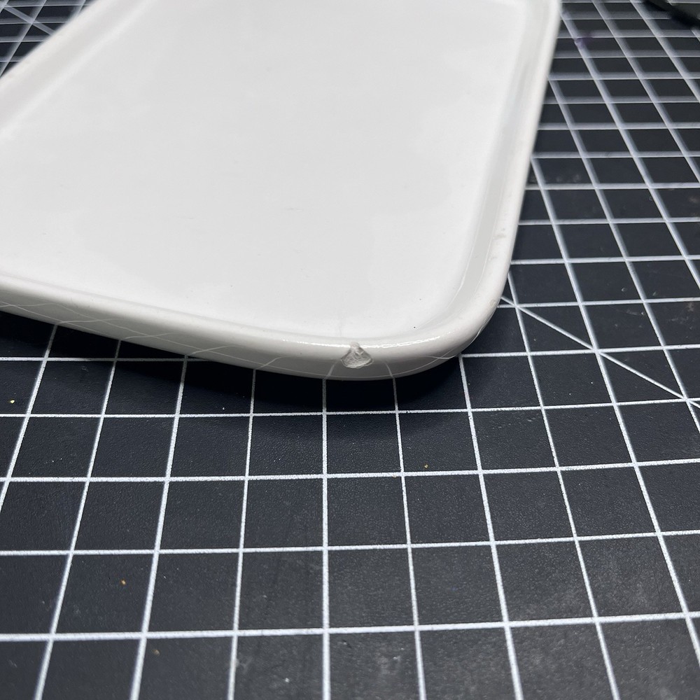 Simple Charm White Ceramic Butter Dish Textured Design Clear decrotive knob Dot