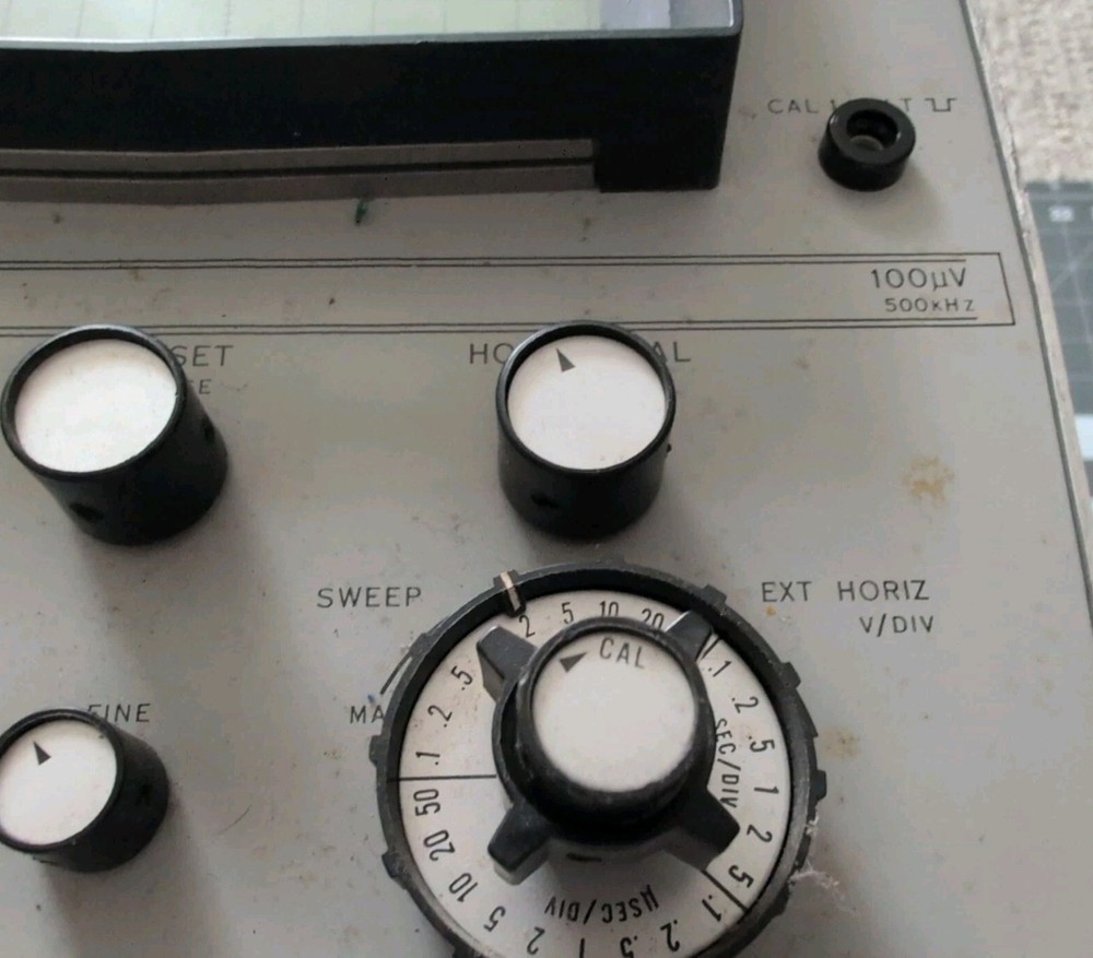 HP Hewlett Packard 1202A OSCILLOSCOPE (powers on *BUT READ DESCRIPTION*) #ENGR