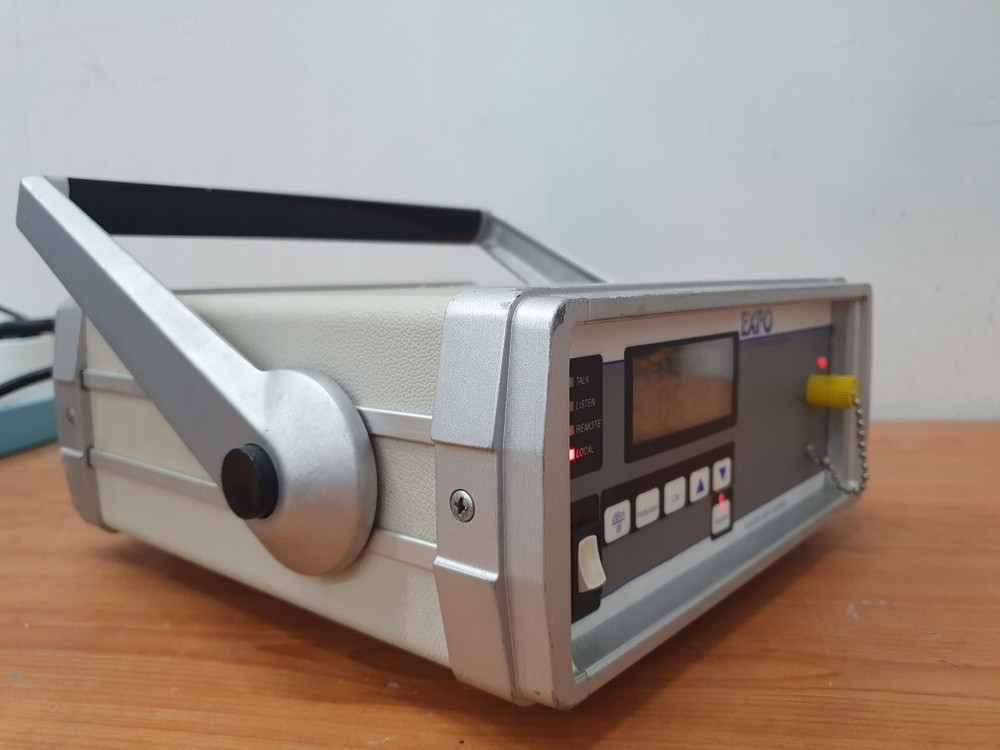 EXFO FLS-220 Light Source