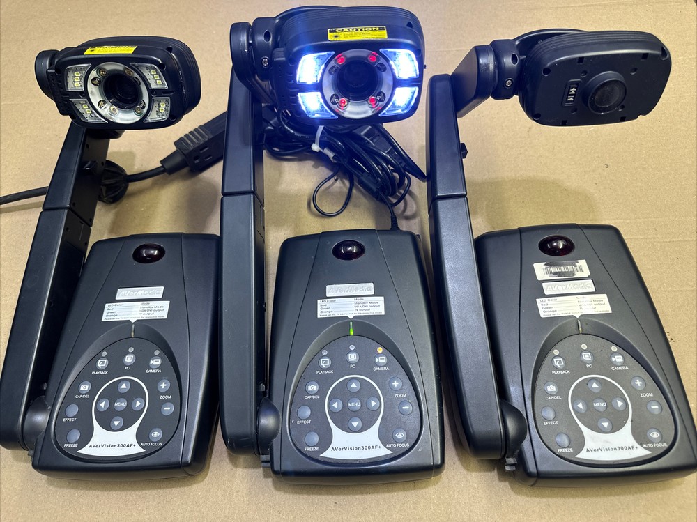 Bundle 3 AVerMedia AVerVision300AF+ Document Camera Projectors Projector