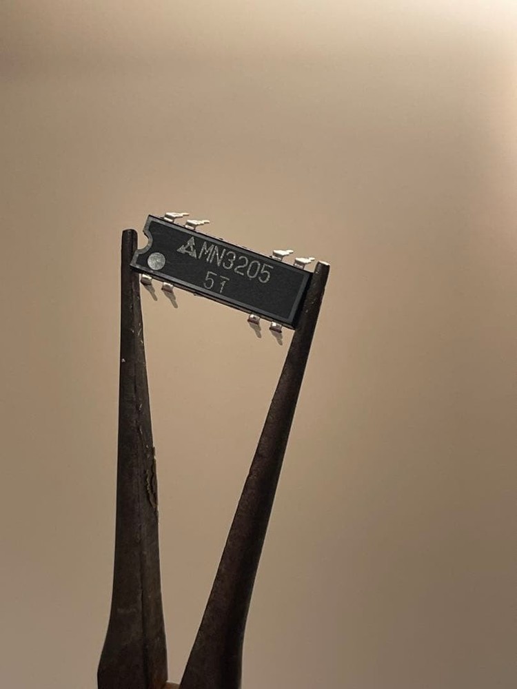 MN3205 BBD chip