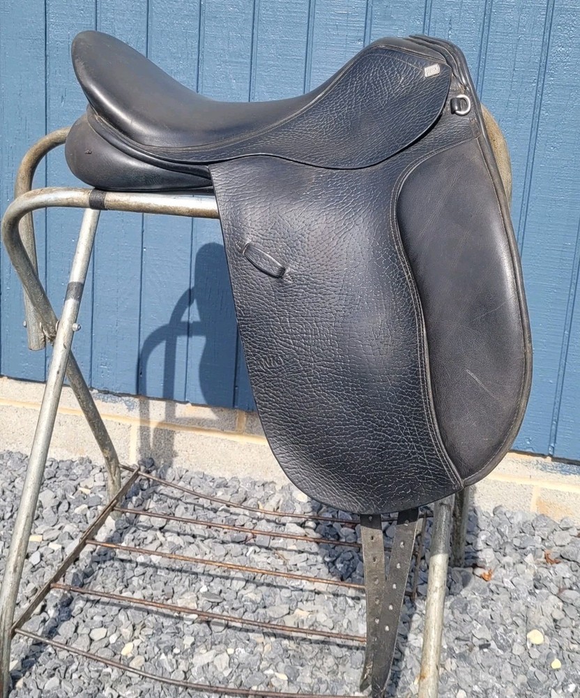 ANKY Dressage Saddle