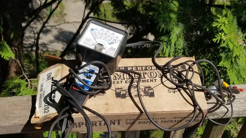 MILTON VINTAGE AUTO / CAR ENGINE  ANYLIZER TESTER