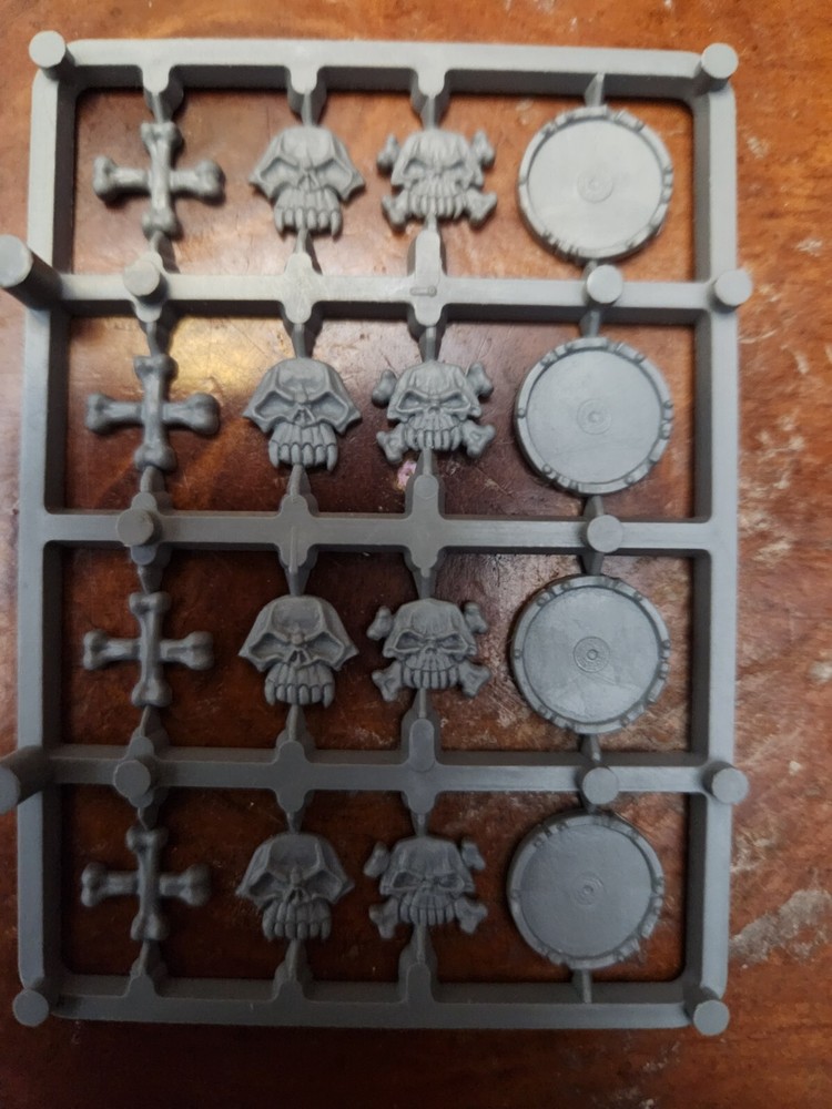 Warhammer BITS. Vampire, But Customize Other 40K WH Vehicles, Read Description