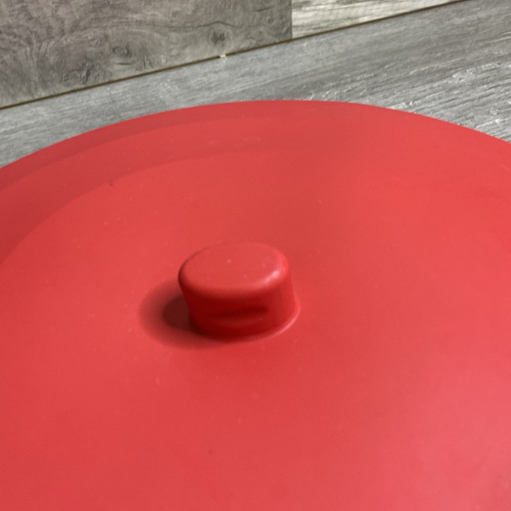 10" Red Silicone Bakeware Lid