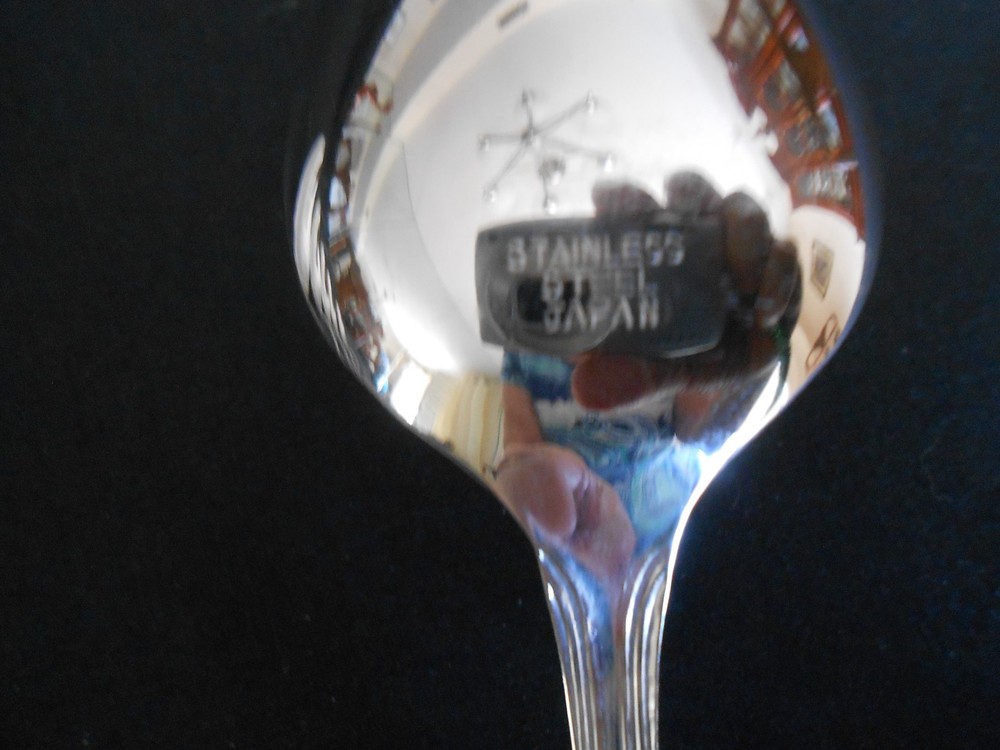 6 STAINLESS FLATWARE SOUP SPOONS 7 3/8" JAPAN UNKNOWN PATTERN LINE SCROLLS
