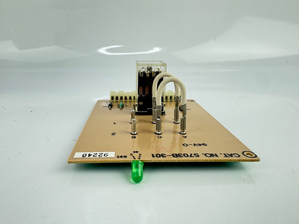 Edwards 5703B-301 Auxillary Relay Module