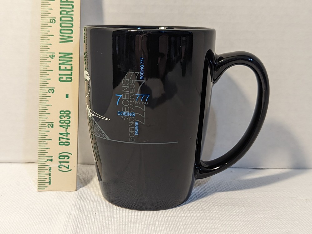Boeing 777 Airliner Coffee Mug.