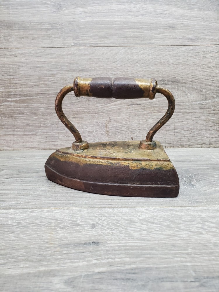 Antique Flat Iron Sad Iron