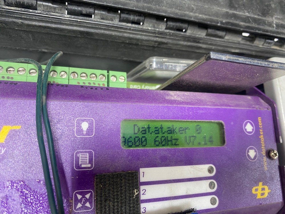 datataker dt615 seires 3 with case
