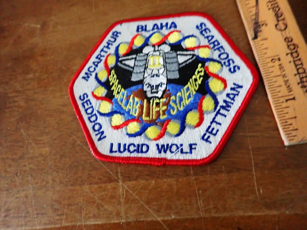 SPACE SHUTTLE MISSION  SPACE PATCH   BX 2 #25