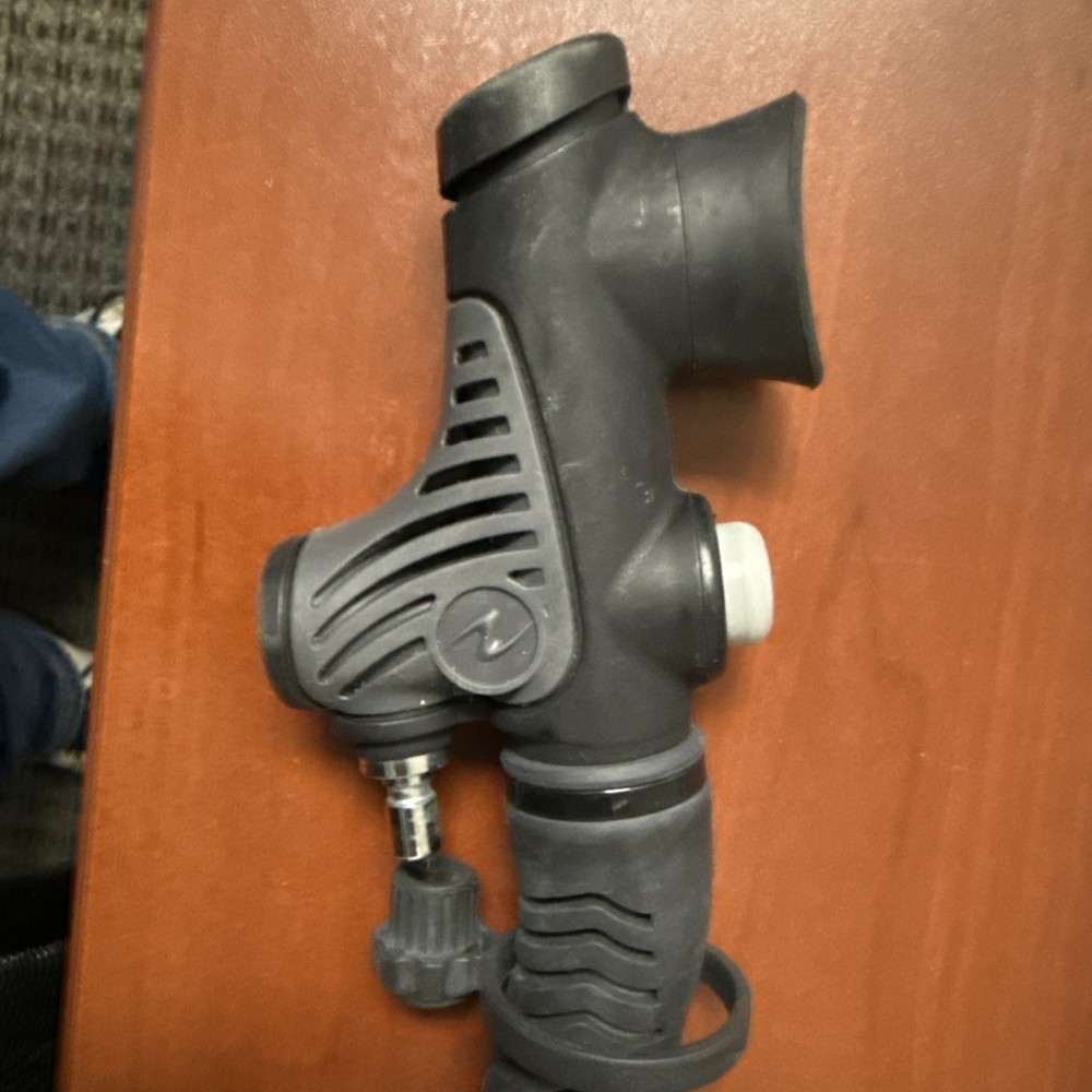 Aqualung BCD inflator used