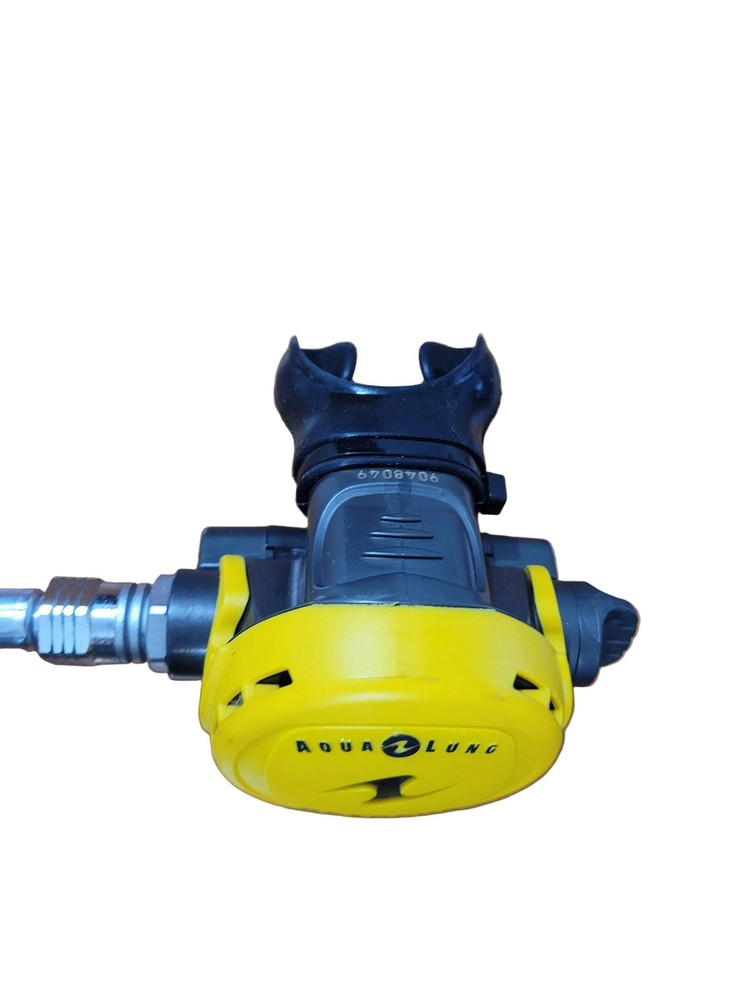 AquaLung Titan Octopus Regulator