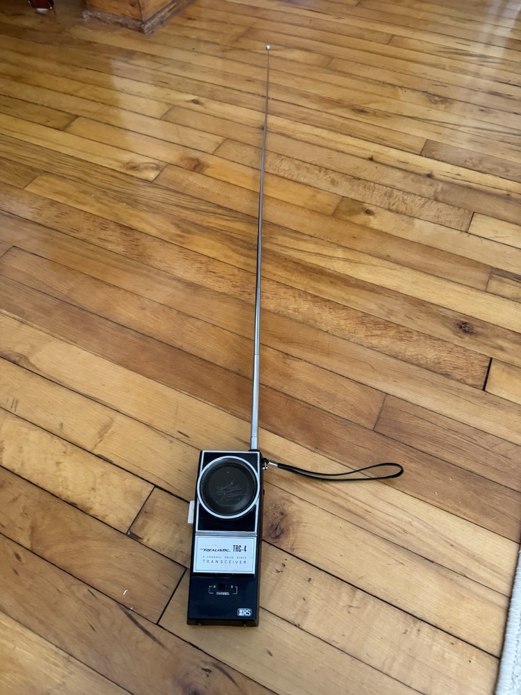 Realistic TRC 4 Vintage 2-Channel Solid State Receiver